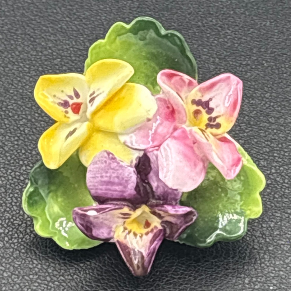 Cara China Brooch Women OS Multicolor Staffordshire Porcelain Floral Pansy Pin